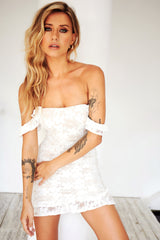 Keylime Lace Dress // White | Sage and Paige.